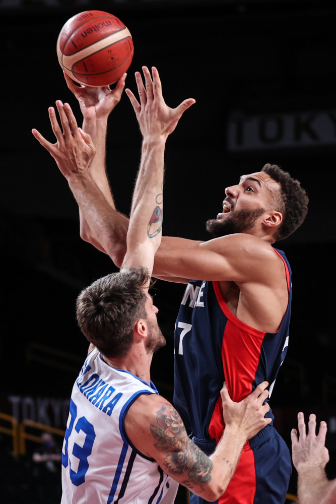 东京奥运会男子篮球四分之一决赛叠哥伦比亚出局的简单介绍